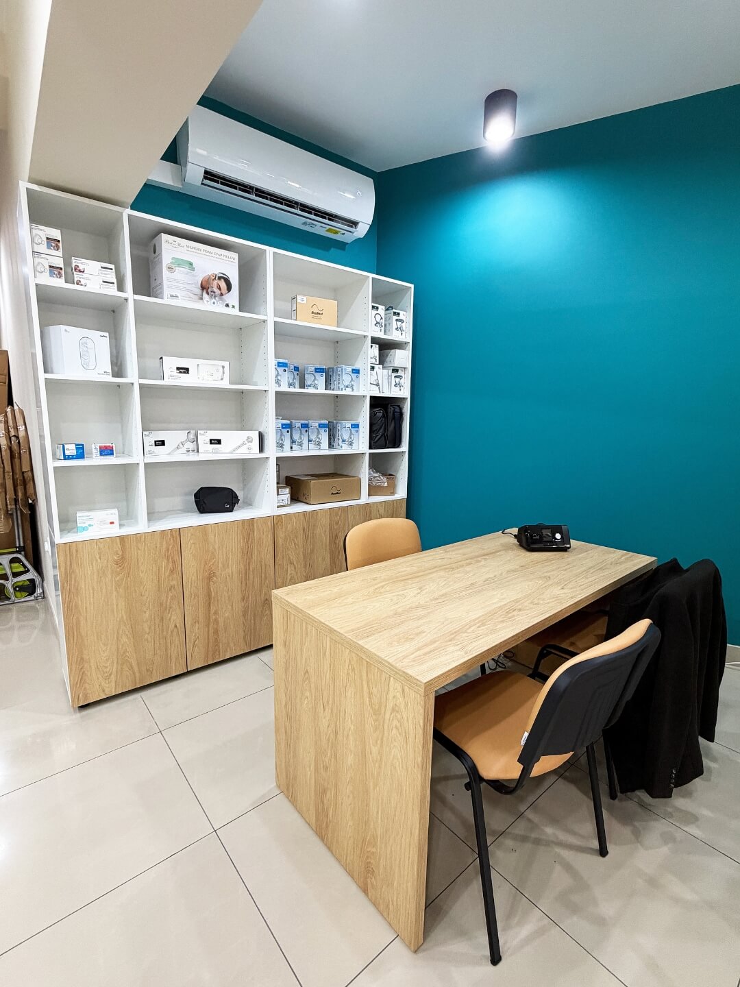 Витрина на магазин Адапт БГ Сливен