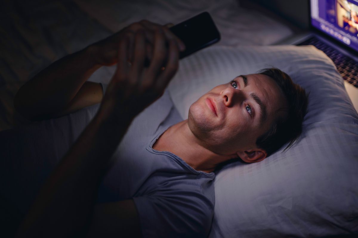 Хигиена на съння - мобилни телефони преди лягане