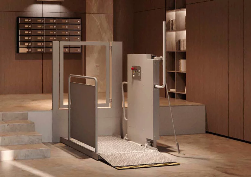 DomoStep монтиран пред вход на сграда