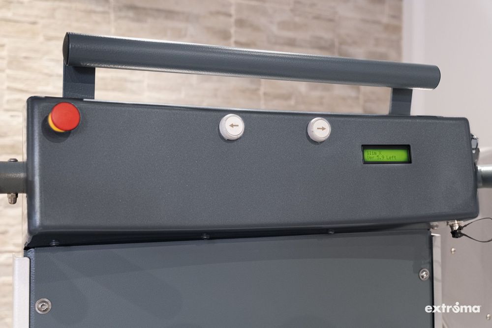 Детайл на релсата на платформата Slim X