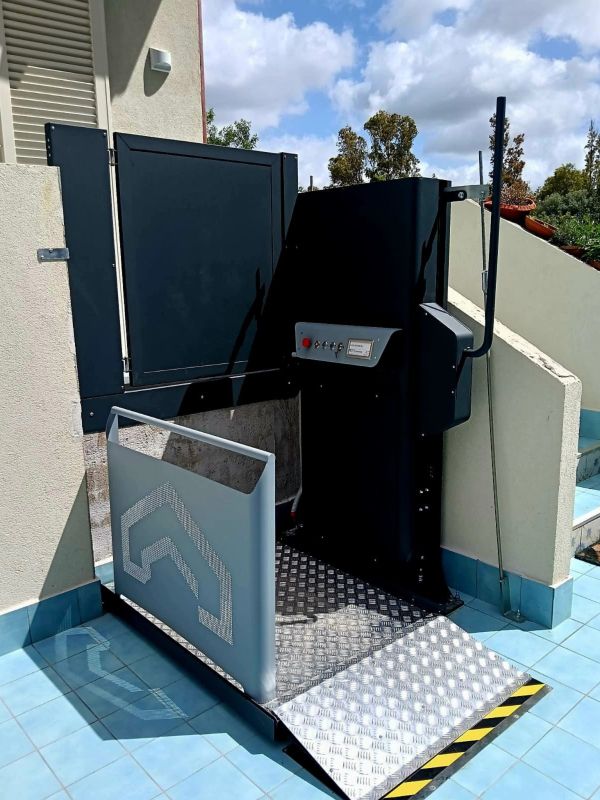 Вертикална платформа за малки препятствия DomoStep