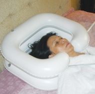 Надуваем басейн за измиване на косата